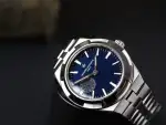 Vacheron Constantin Overseas Mid-Size 2300V/100A-B170, thumbnail 2 of 17