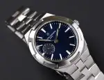 Vacheron Constantin Overseas Mid-Size 2300V/100A-B170, thumbnail 5 of 17