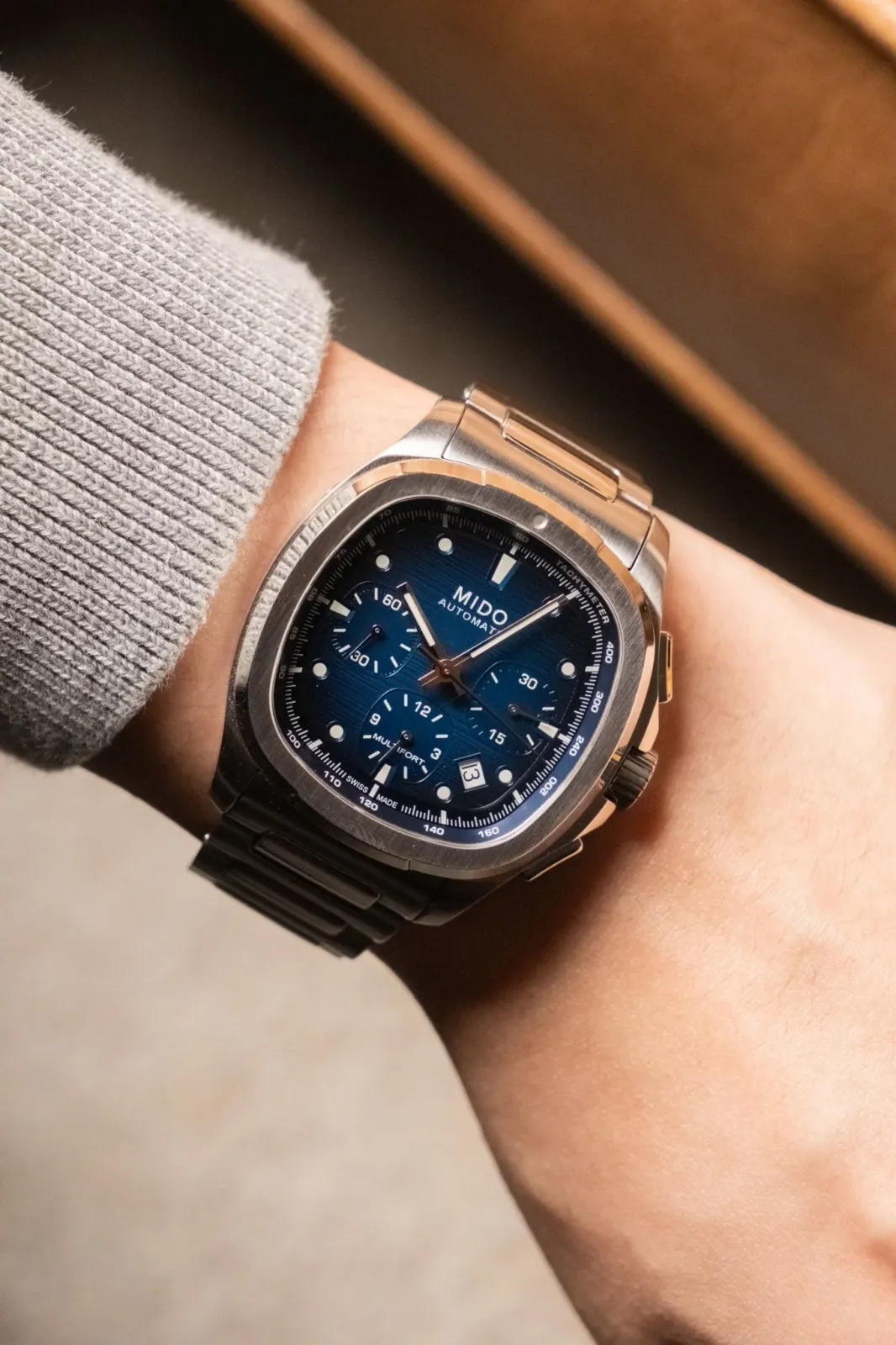 Mido Multifort TV Chronograph (2025) - Ref. M049.527.11.041.00 | Watch Scout - image 2
