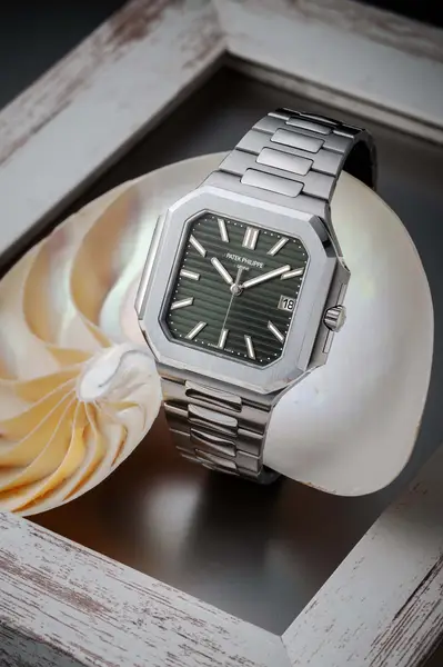 Patek Philippe Cubitus