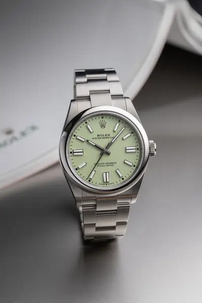 Rolex Oyster Perpetual Ref. 134300-0006