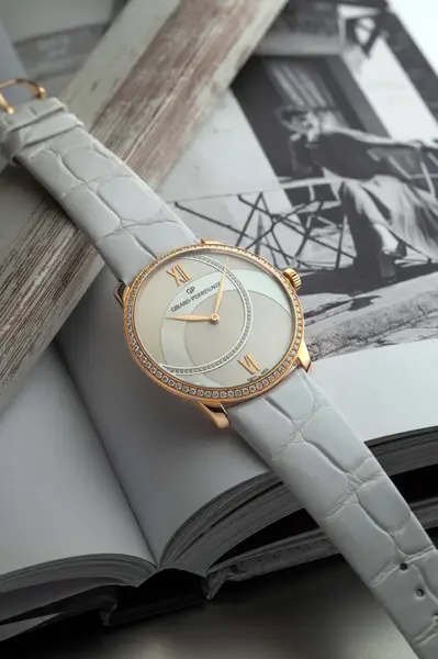 Girard Perregaux 1966 Collection