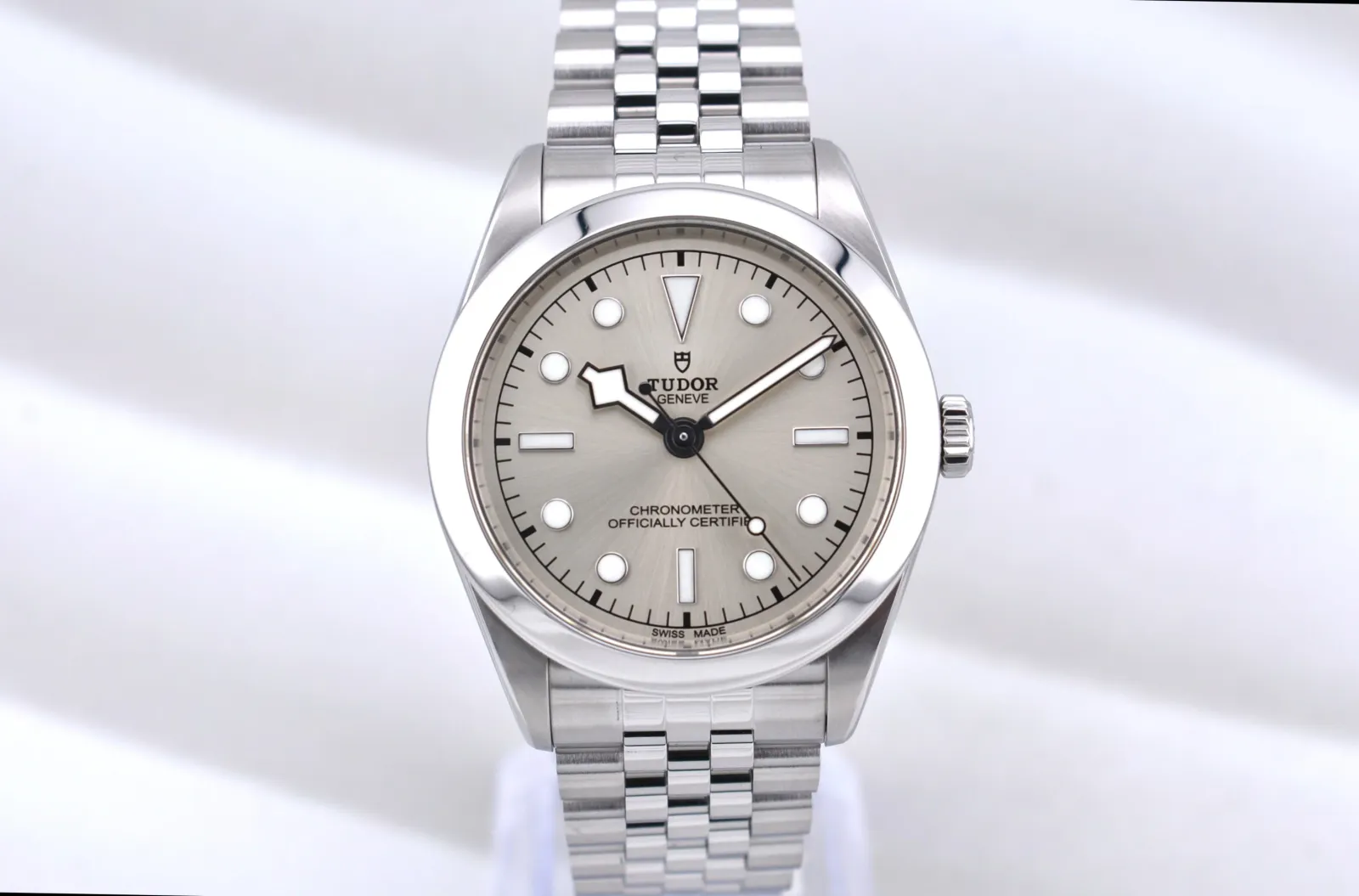 Tudor Black Bay (2024) - Ref. 79660 | Watch Scout - image 2