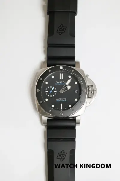 Panerai Luminor Submersible Ref. PAM00683