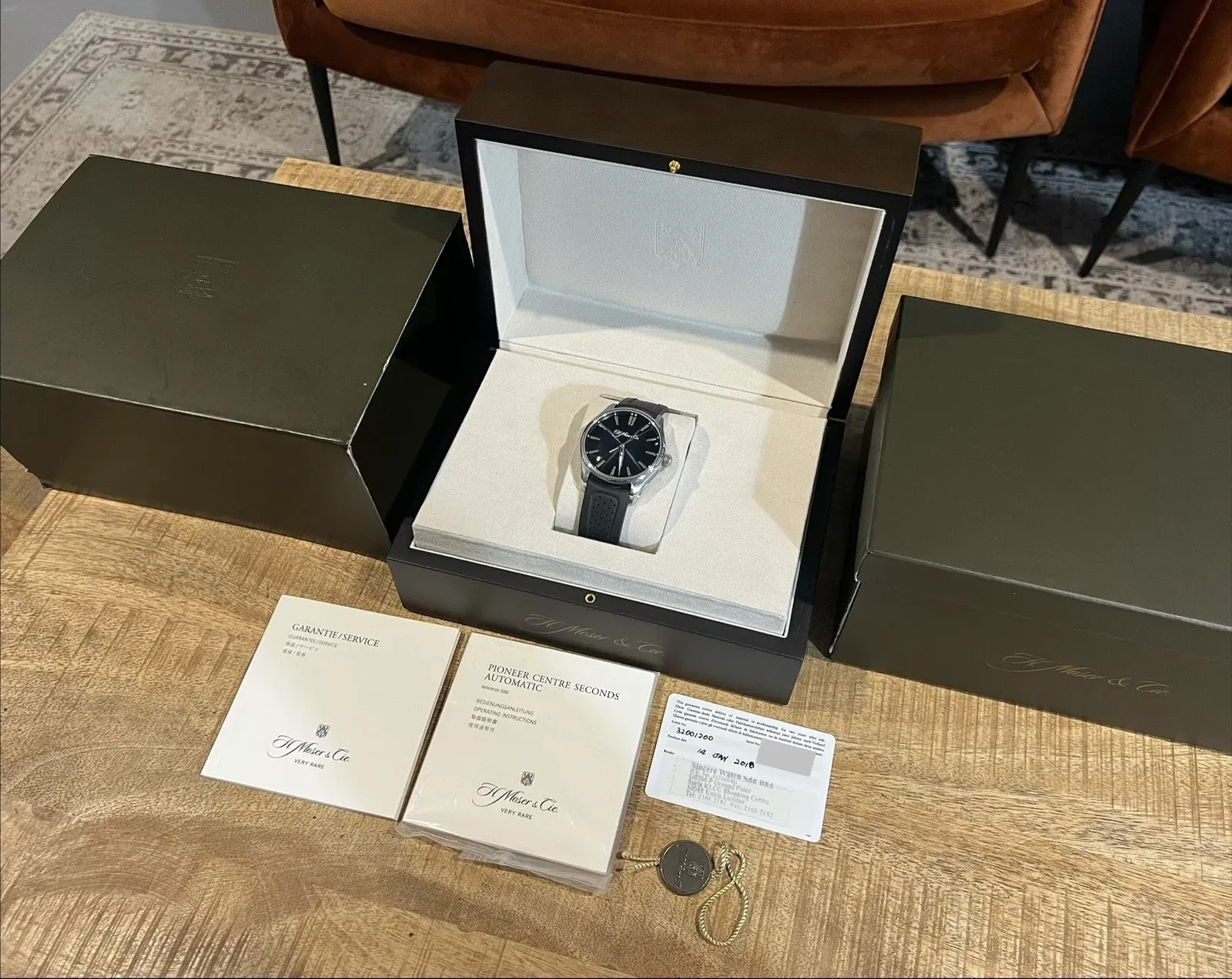 H.Moser & Cie. Pioneer Centre Seconds 3200-100, photo 19 of 19