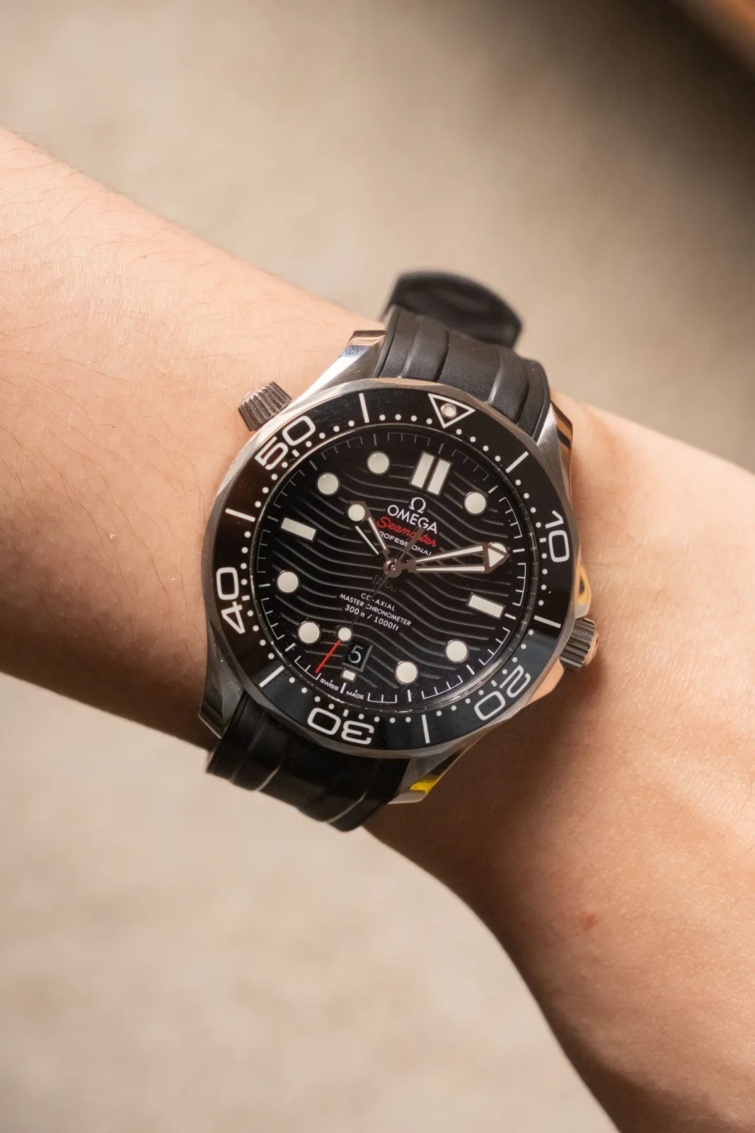 Omega Seamaster Diver 300M (2022) - Ref. 210.32.42.20.01.001 | Watch Scout - image 2
