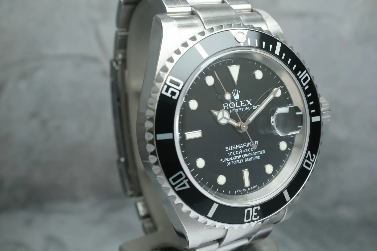 Rolex Submariner Date (2005) - Ref. 16610LN | Watch Scout - image 2
