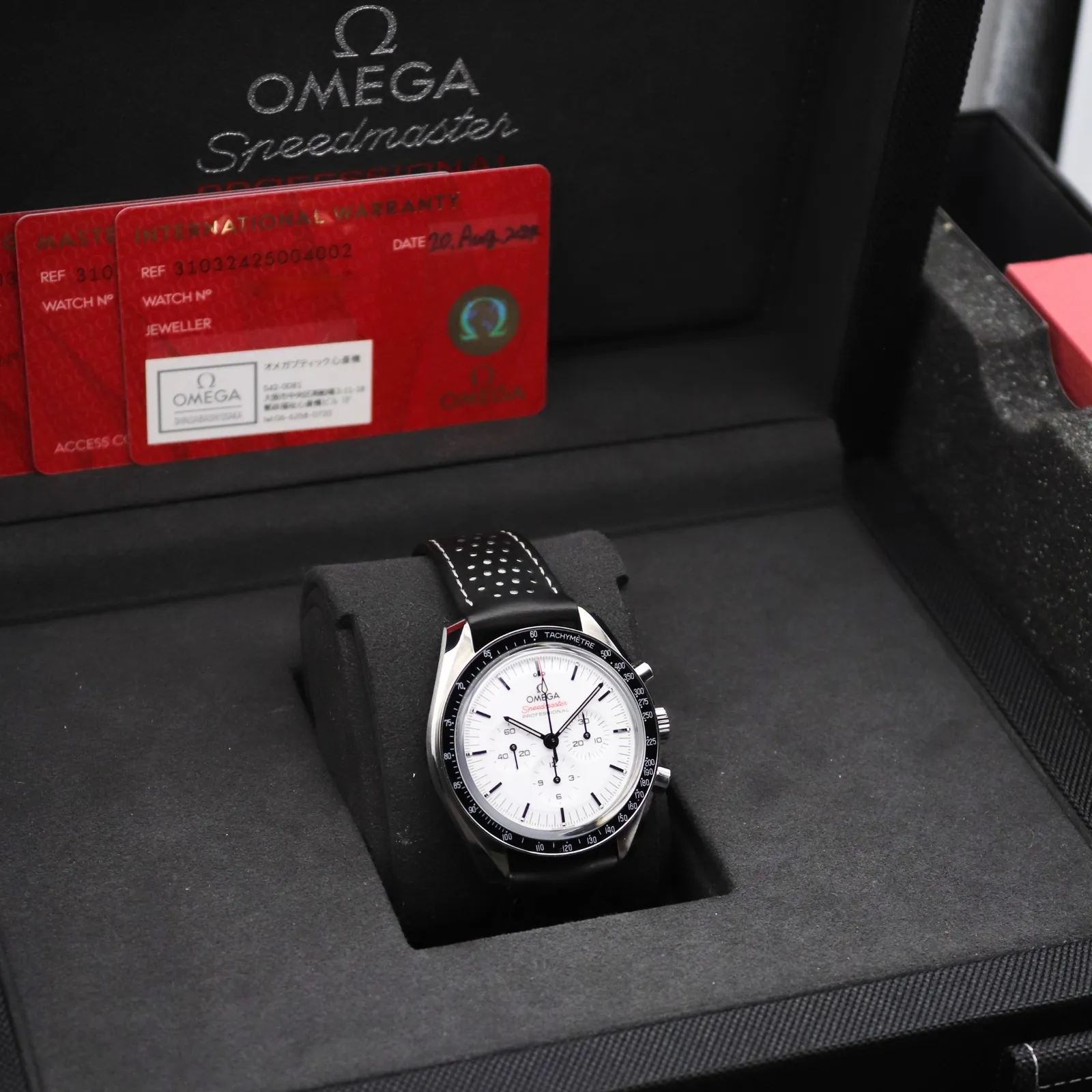 Omega Speedmaster Professional Moonwatch 310.32.42.50.04.002 Price in Australia | $11k - image 6