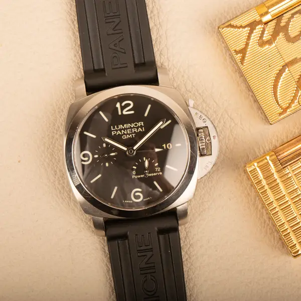 Panerai Luminor 1950 GMT