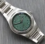 Girard Perregaux Laureato (2025) - Ref. 81010-11-3153-1CM | Watch Scout thumbnail 10