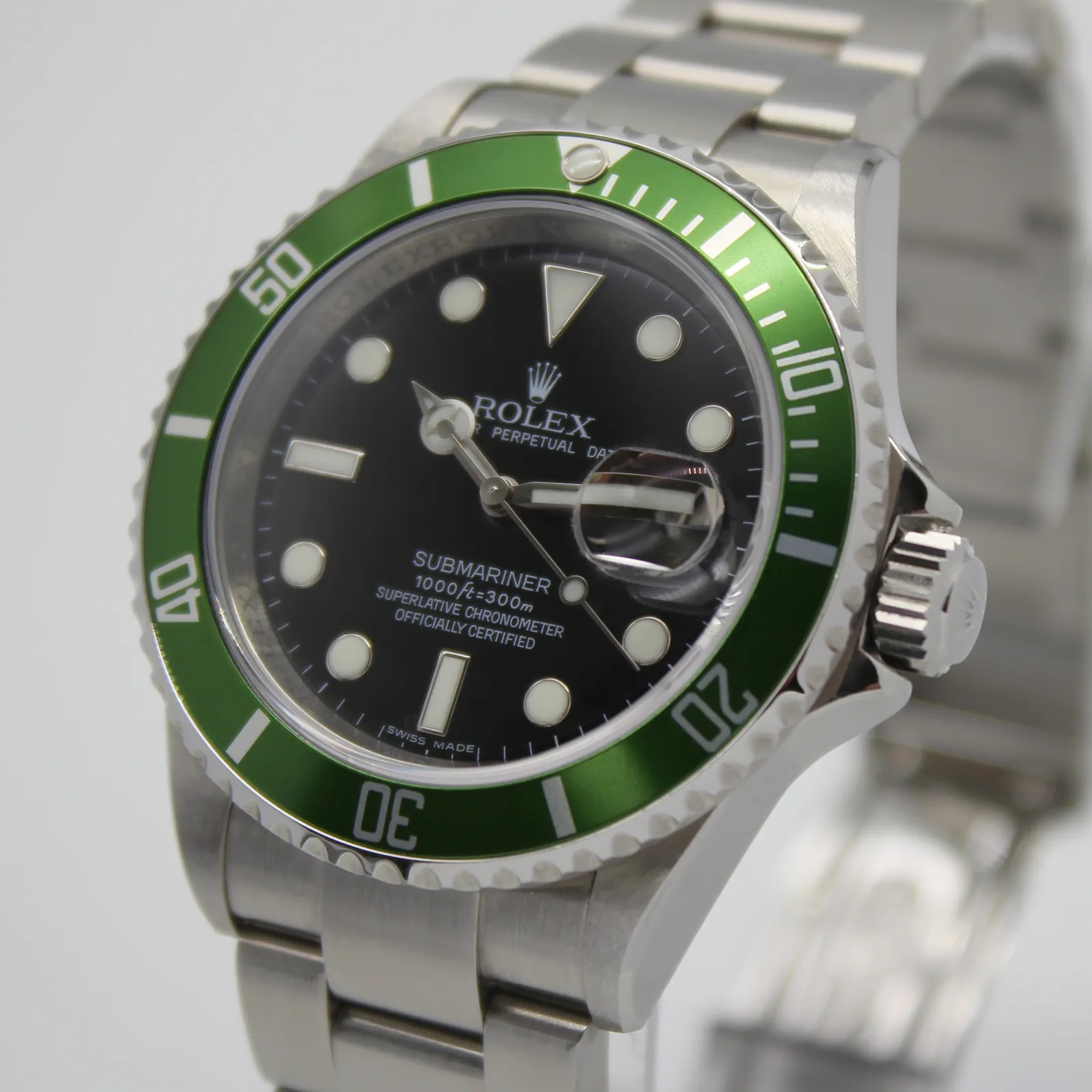 Rolex Submariner Date (2009) - Ref. 16610LV | Watch Scout - image 2
