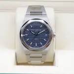 Girard Perregaux Laureato 42mm (2025) - Ref. 81010-11-431-11A | Watch Scout thumbnail 2