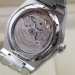 Girard Perregaux Laureato 42mm (2025) - Ref. 81010-11-431-11A | Watch Scout thumbnail 11