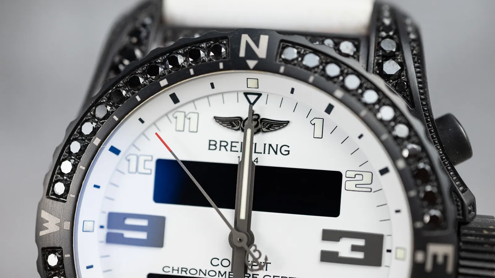 Breitling Cockpit B50 Night Mission Diamondworks - Ref. VB501022/BD41 | Watch Scout - image 2