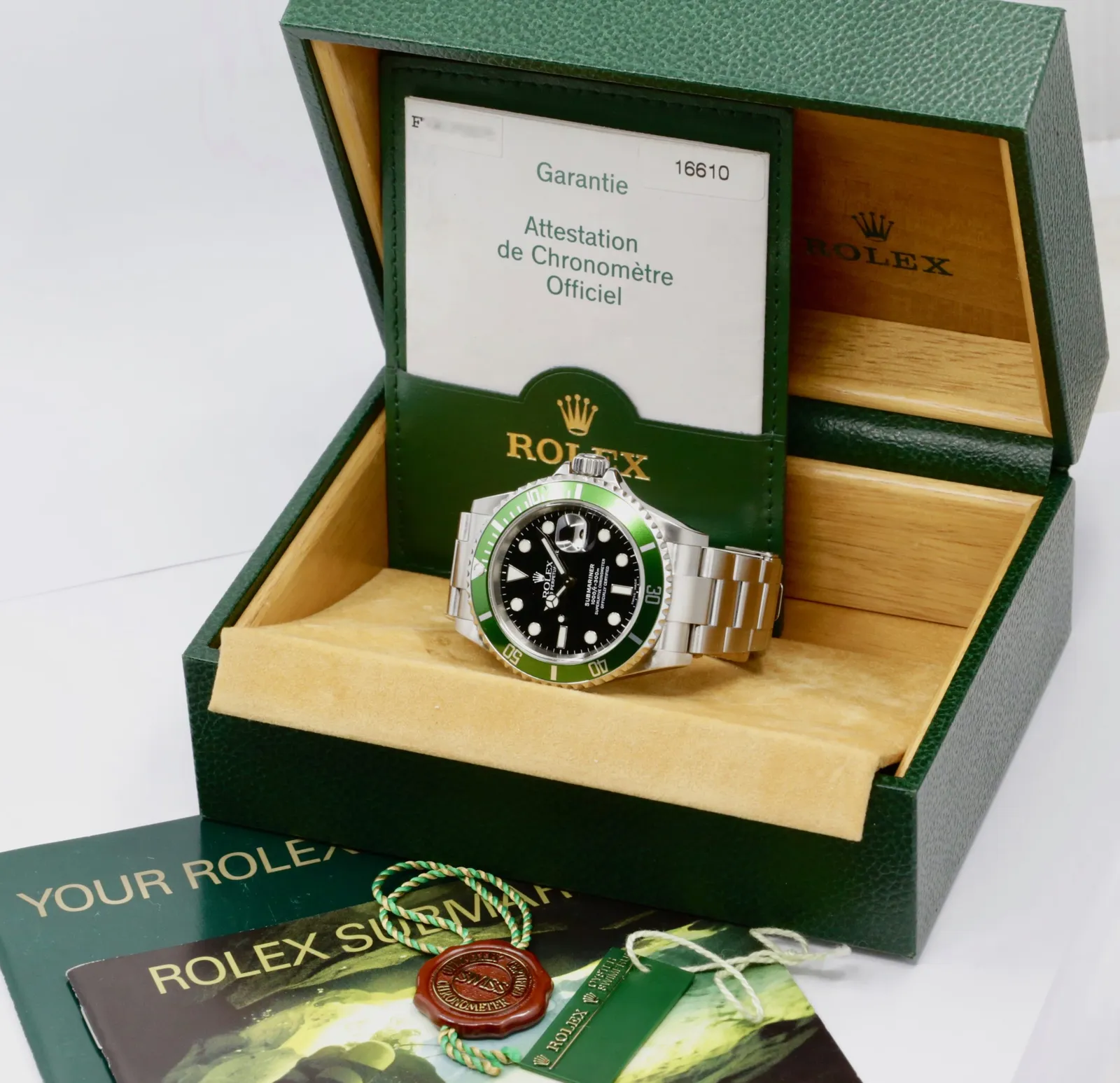Rolex Submariner Date 16610LV Price in Australia | $29k - image 8