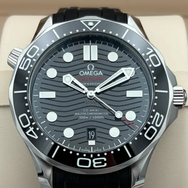 Omega Seamaster Diver 300M Ref. 210.32.42.20.01.001