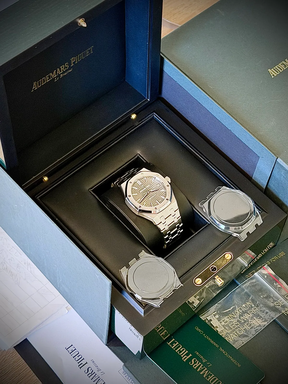 Audemars Piguet Royal Oak Selfwinding 15450ST.OO.1256ST.02 Price in Australia | $50k - image 10