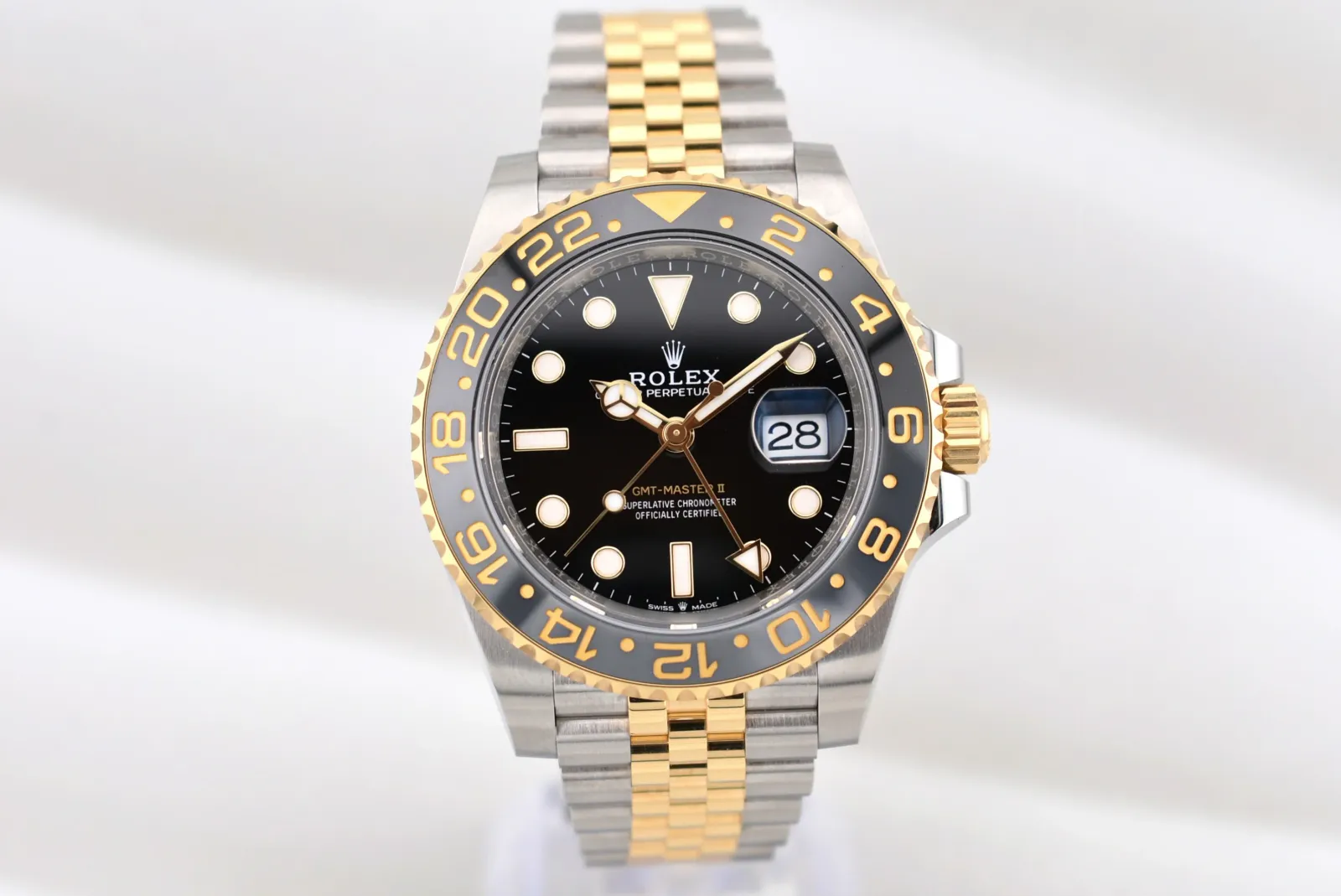 Rolex GMT-Master II (2024) - Ref. 126713GRNR | Watch Scout - image 2