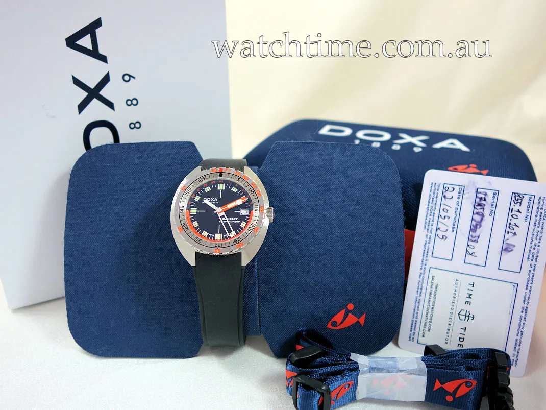 Doxa SUB 250T GMT Sharkhunter 855.10.101.20, photo 8 of 8