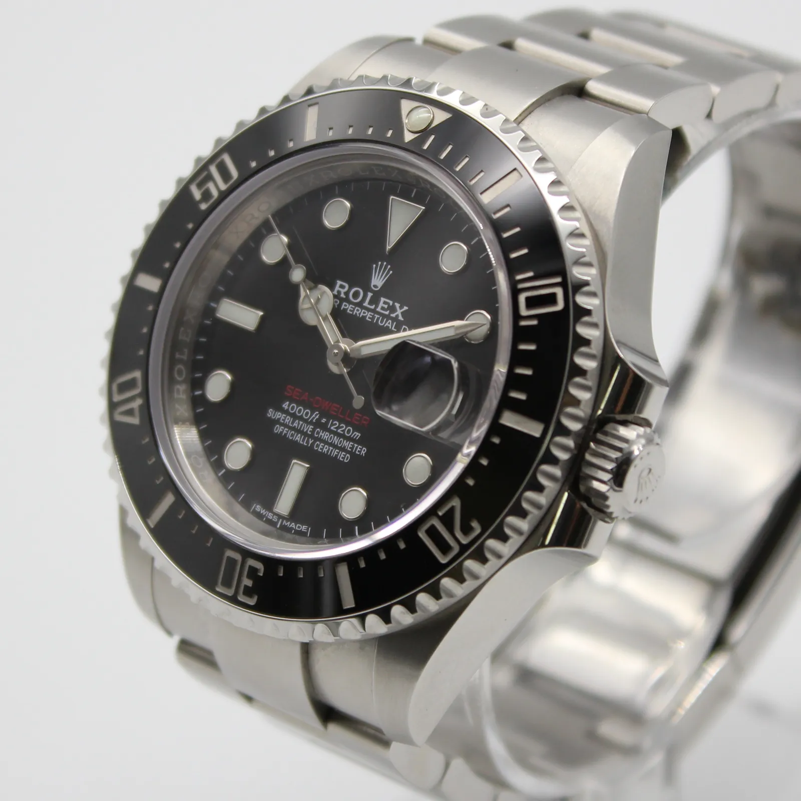 Rolex Sea-Dweller (2018) - Ref. 126600 | Watch Scout - image 2