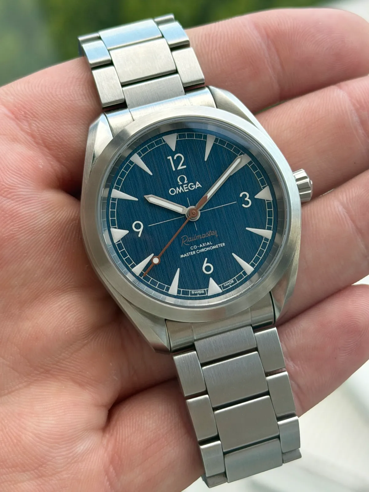 Omega Seamaster Railmaster 220.10.40.20.03.001, photo 2 of 9