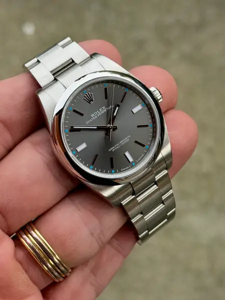 Rolex Oyster Perpetual 39 Ref. 114300