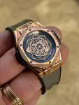 Hublot Big Bang Sang Bleu One Click (2021) - Ref. 465.OS.7048.VR.1204.MXM20 | Watch Scout thumbnail 1