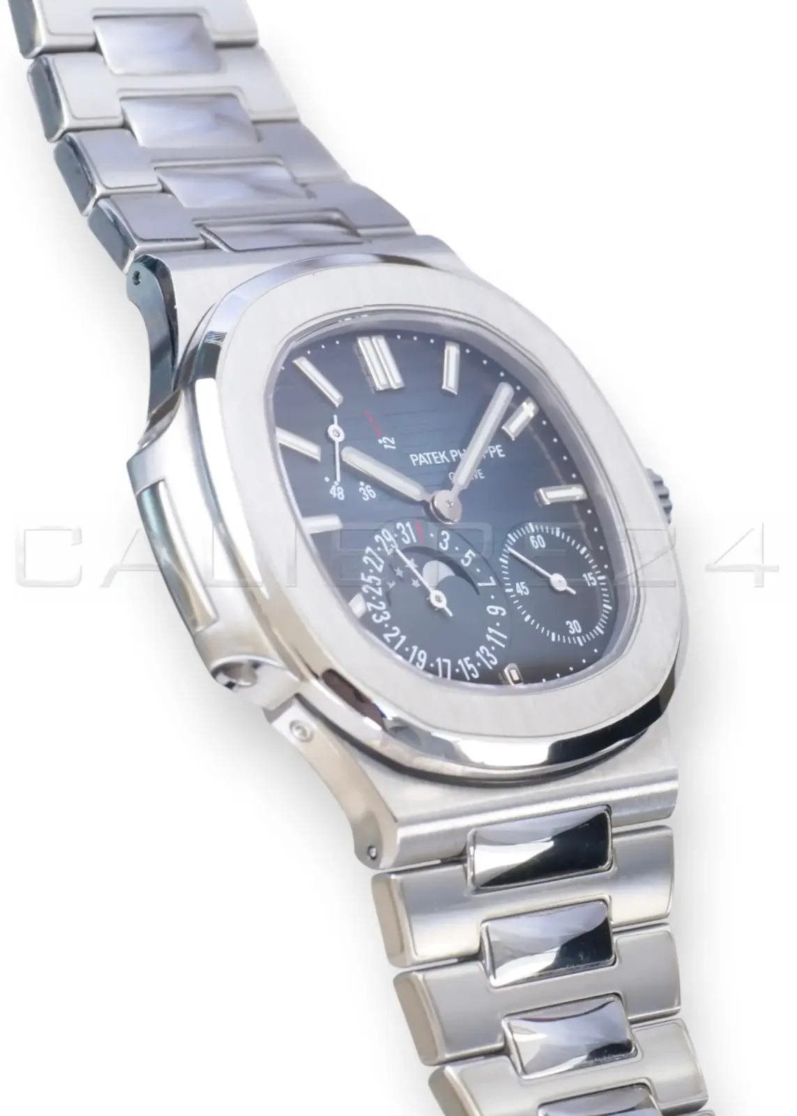 Patek Philippe Nautilus 5712/1A, photo 17 of 17