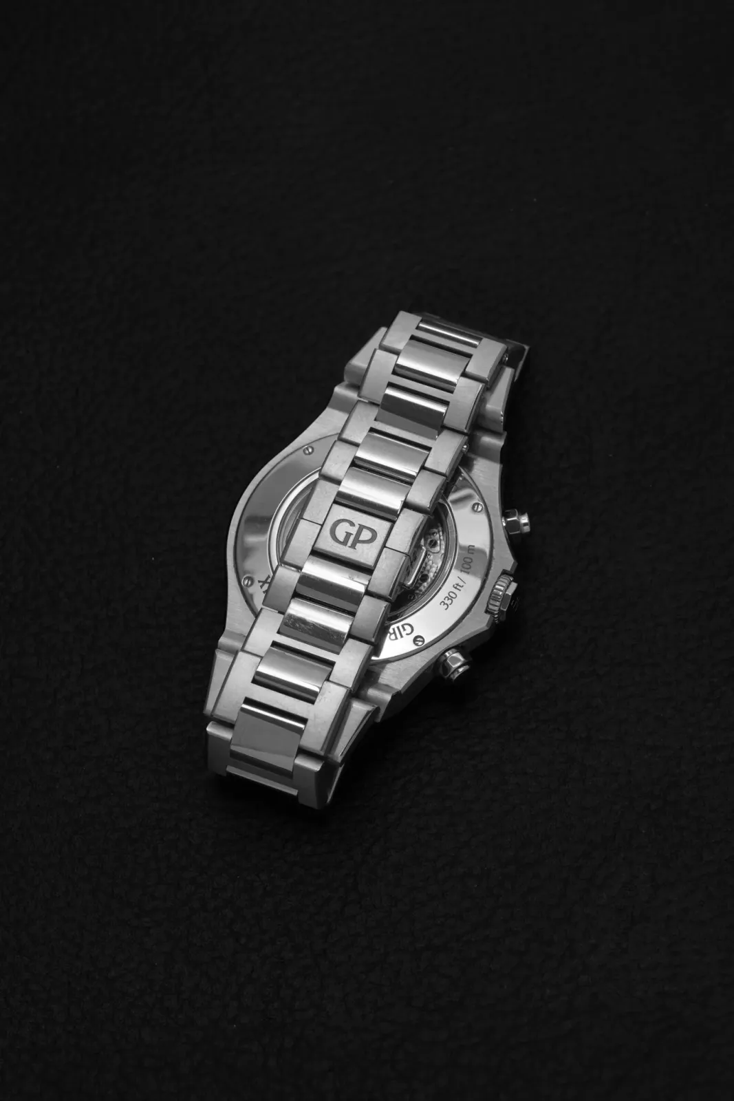 Girard Perregaux Laureato Chronograph Aston Martin 81020-21-3398-1CM, photo 4 of 4