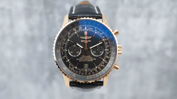 Breitling Navitimer