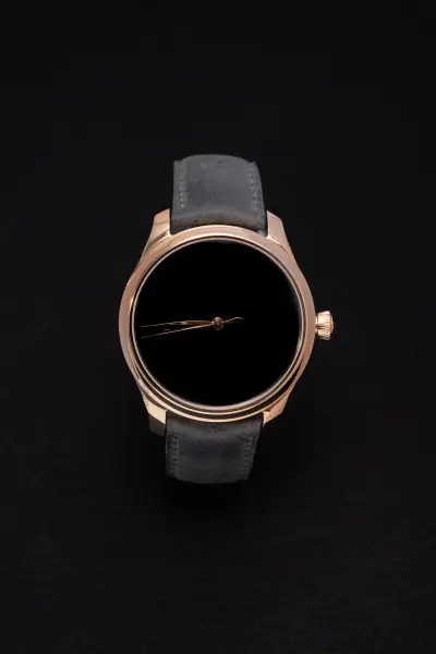 H.Moser & Cie. Endeavour Centre Seconds Concept Vantablack