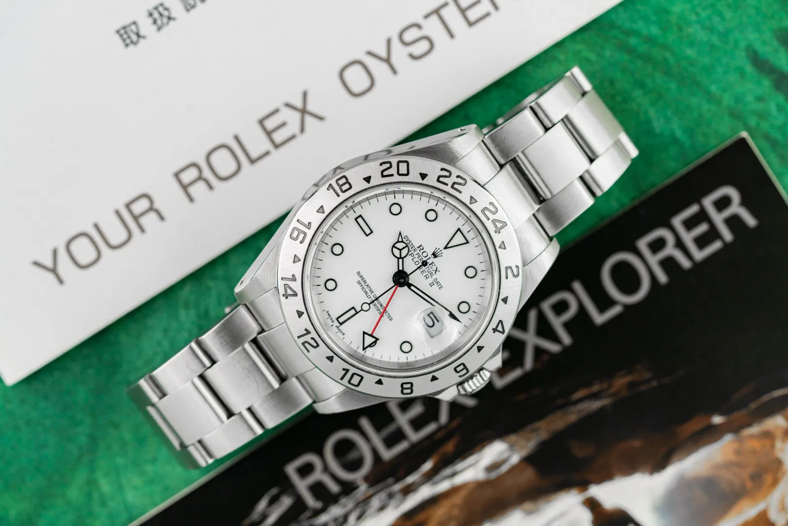 Rolex Explorer II (2002) - Ref. 16570 | Watch Scout - image 2