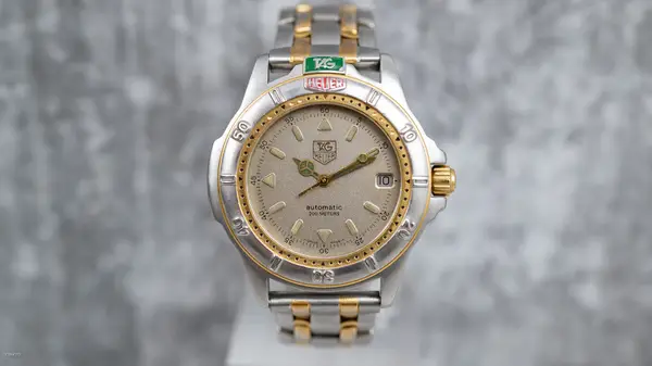 TAG Heuer Professional 4000