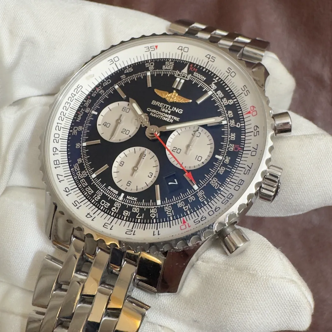 Breitling Navitimer Chronograph 46 - Ref. AB012721 | Watch Scout - image 2