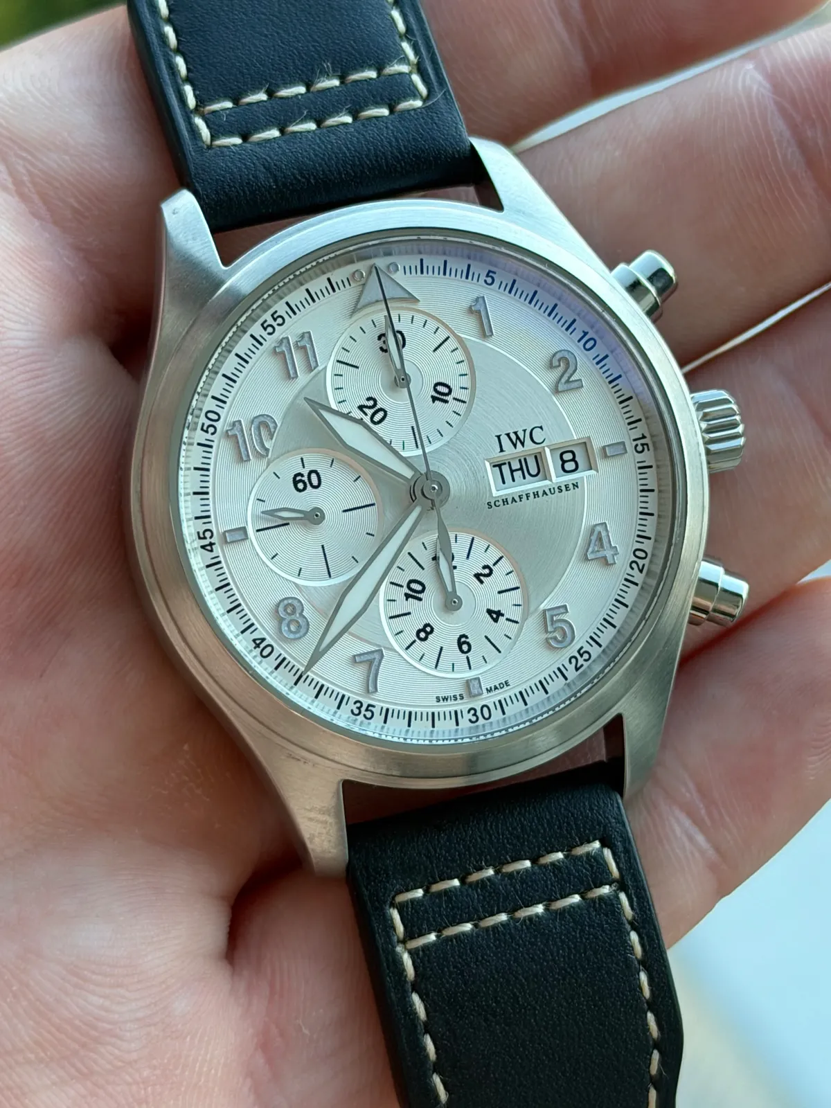 IWC Pilot Spitfire Chronograph (2017) - Ref. IW371702 | Watch Scout - image 2