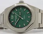 Girard Perregaux Laureato 42mm 81010-11-3153-1CM Price in Australia | $13k thumbnail 4