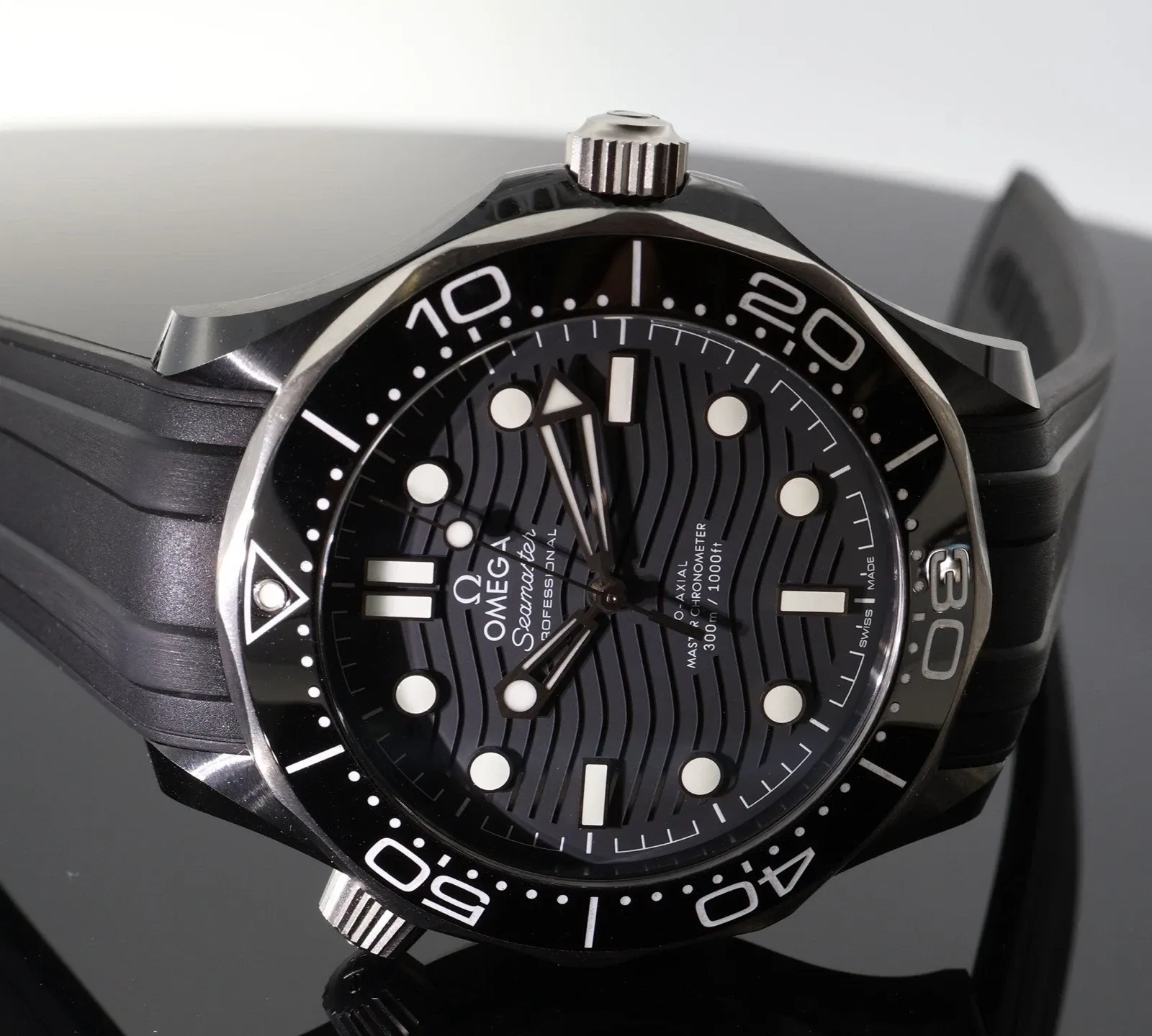 Omega Seamaster Diver 300M Master Chronometer 210.92.44.20.01.001, photo 2 of 12