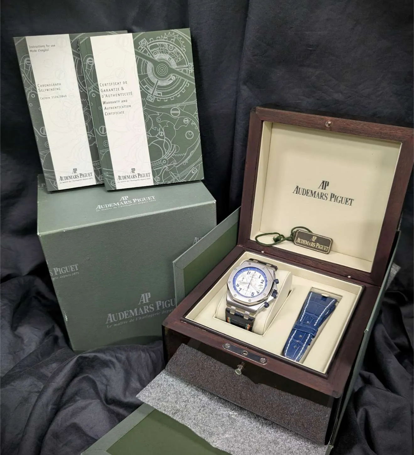 Audemars Piguet Royal Oak (2010) - Ref. 26182ST.OO.D018CR.01 | Watch Scout - image 2