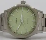 Sinn 556 Sage Green (2025) - Ref. 556.0123 | Watch Scout thumbnail 4