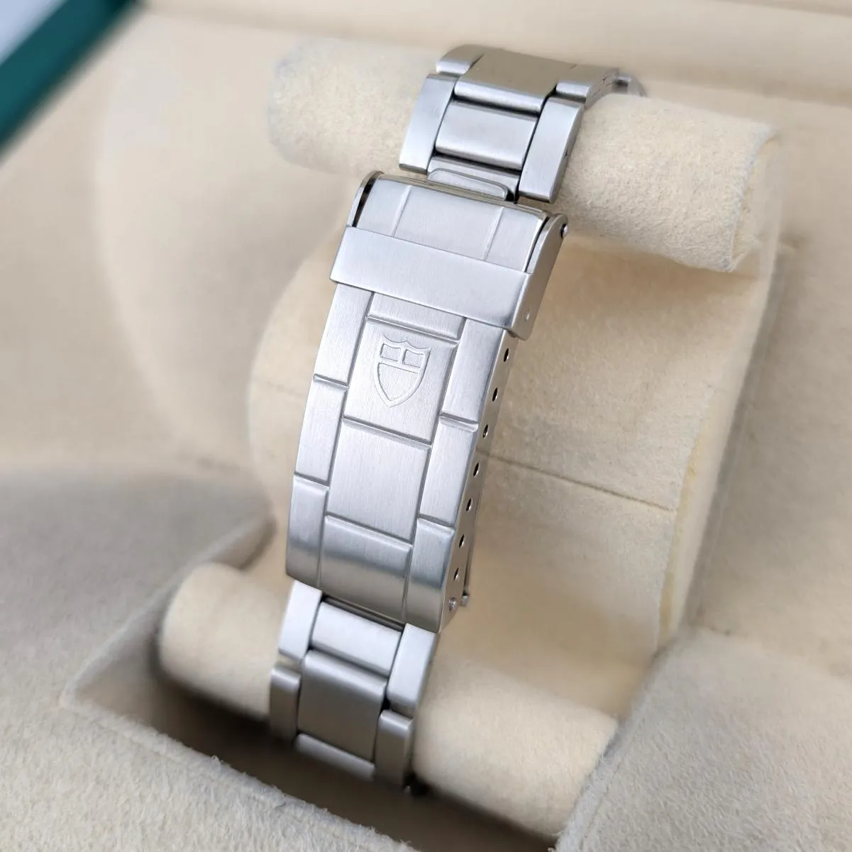 Tudor Submariner Date 79090 Price in Australia | $9.3k - image 5