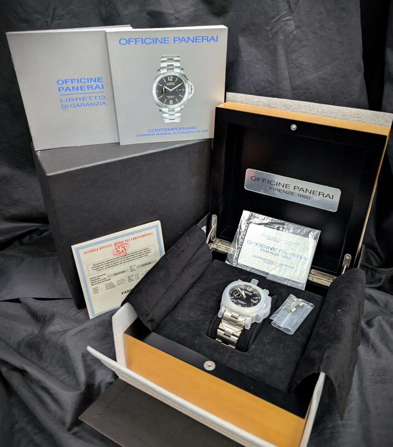 Panerai Luminor Marina (2002) - Ref. PAM00091 | Watch Scout - image 2