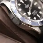 Tudor Black Bay (2015) - Ref. 79220B | Watch Scout thumbnail 4