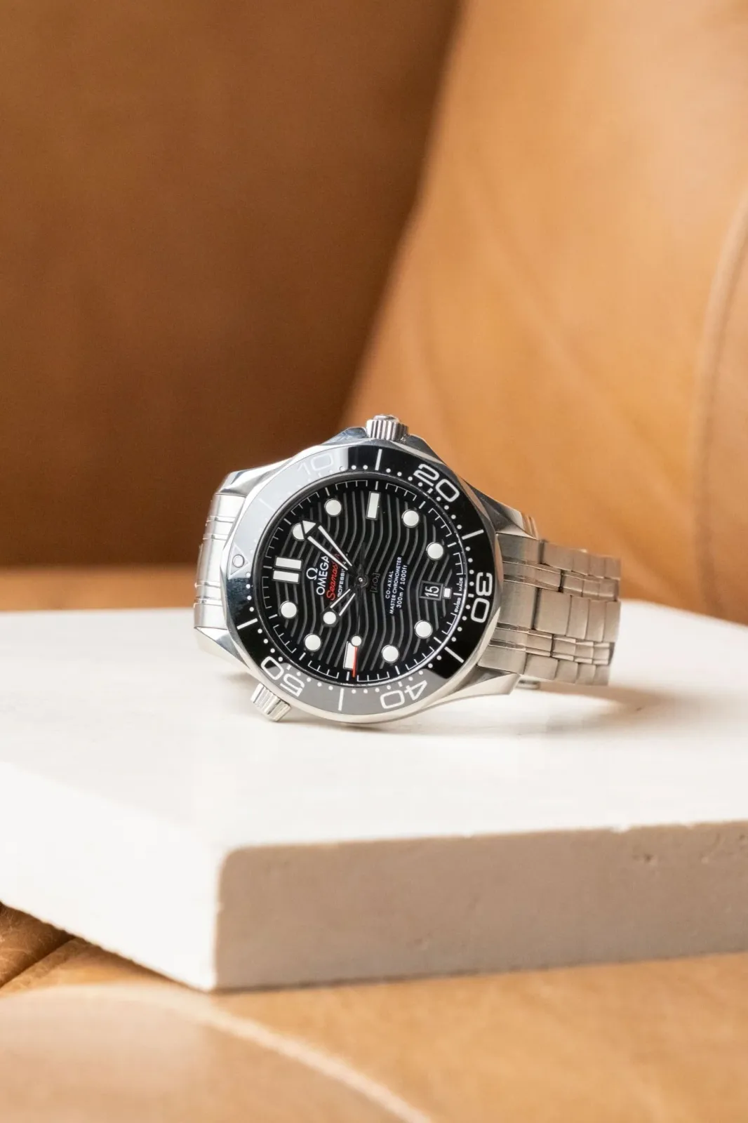 Omega Seamaster Diver 300M 210.30.42.20.01.001, photo 2 of 10