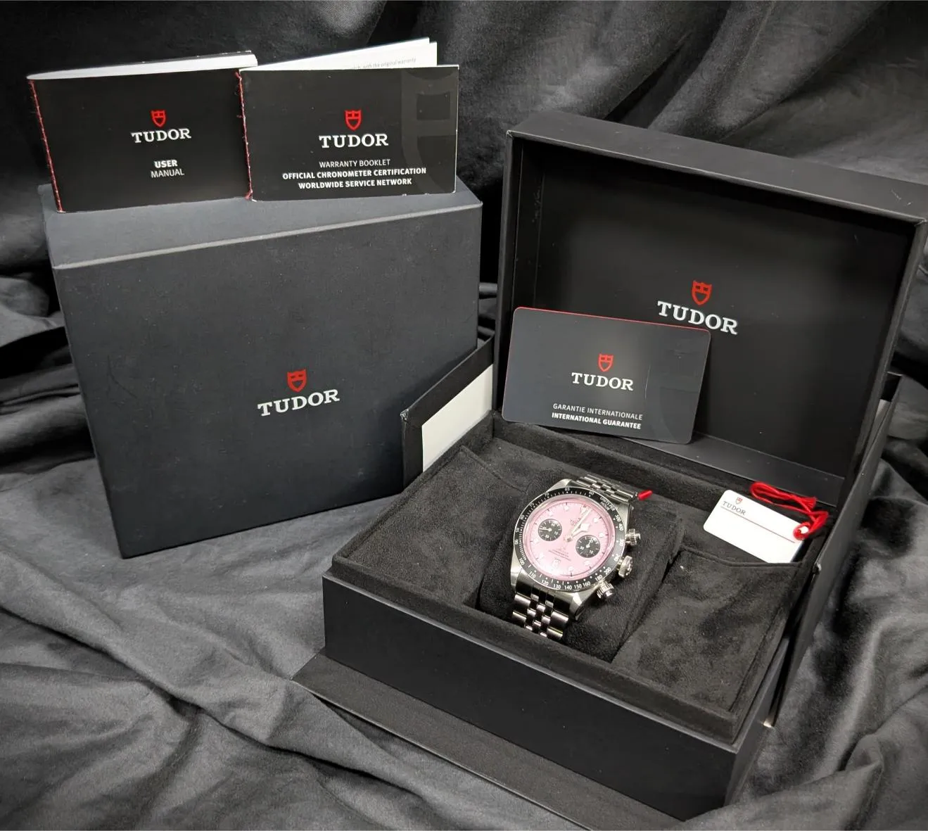 Tudor Black Bay (2024) - Ref. M79360N-0019 | Watch Scout - image 2