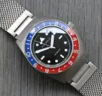 Bausele GMT Diver Liqui Moly Bathurst Limited Edition (2024) - Ref. B34SSR1BL2 | Watch Scout thumbnail 9