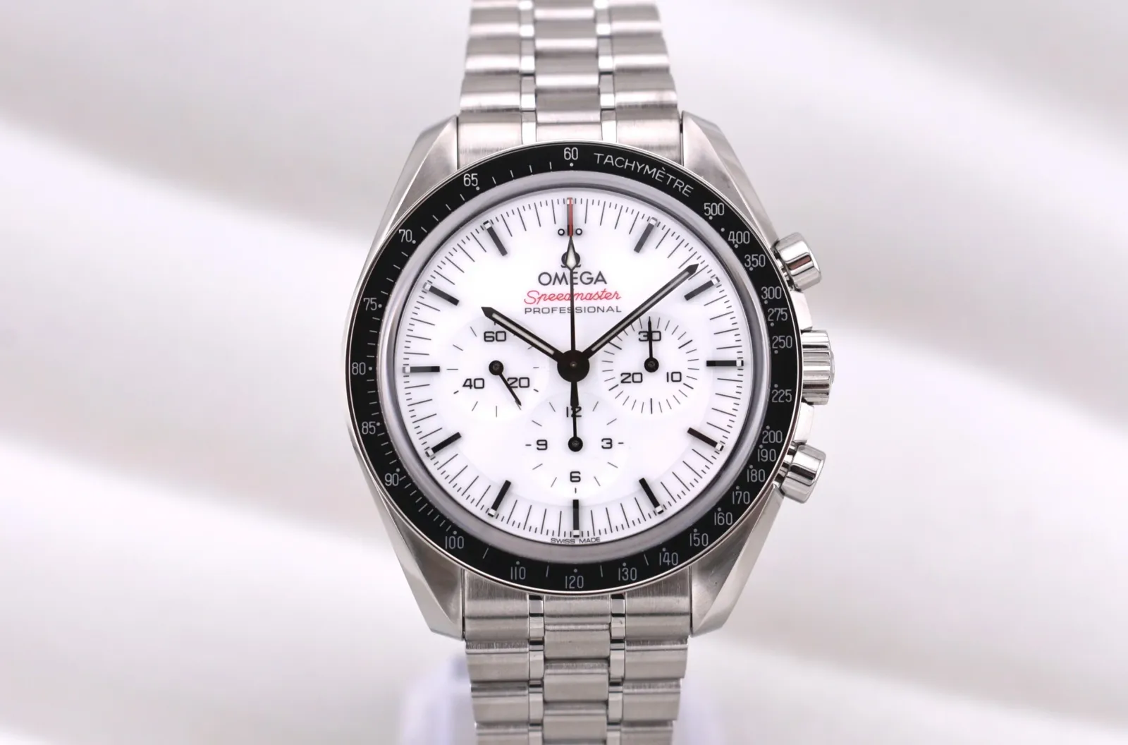 Omega Speedmaster Professional Moonwatch 310.30.42.50.04.001, photo 2 of 10