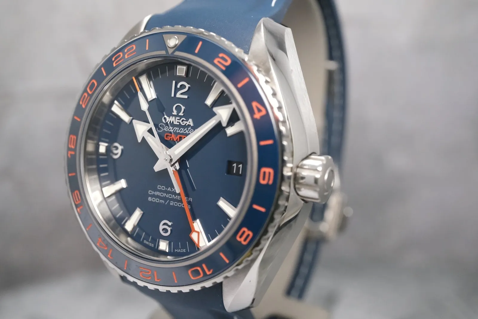 Omega Seamaster (2015) - Ref. 232.30.44.22.03.001 | Watch Scout - image 2