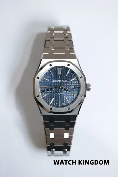 Audemars Piguet Royal Oak Ref. 15400ST