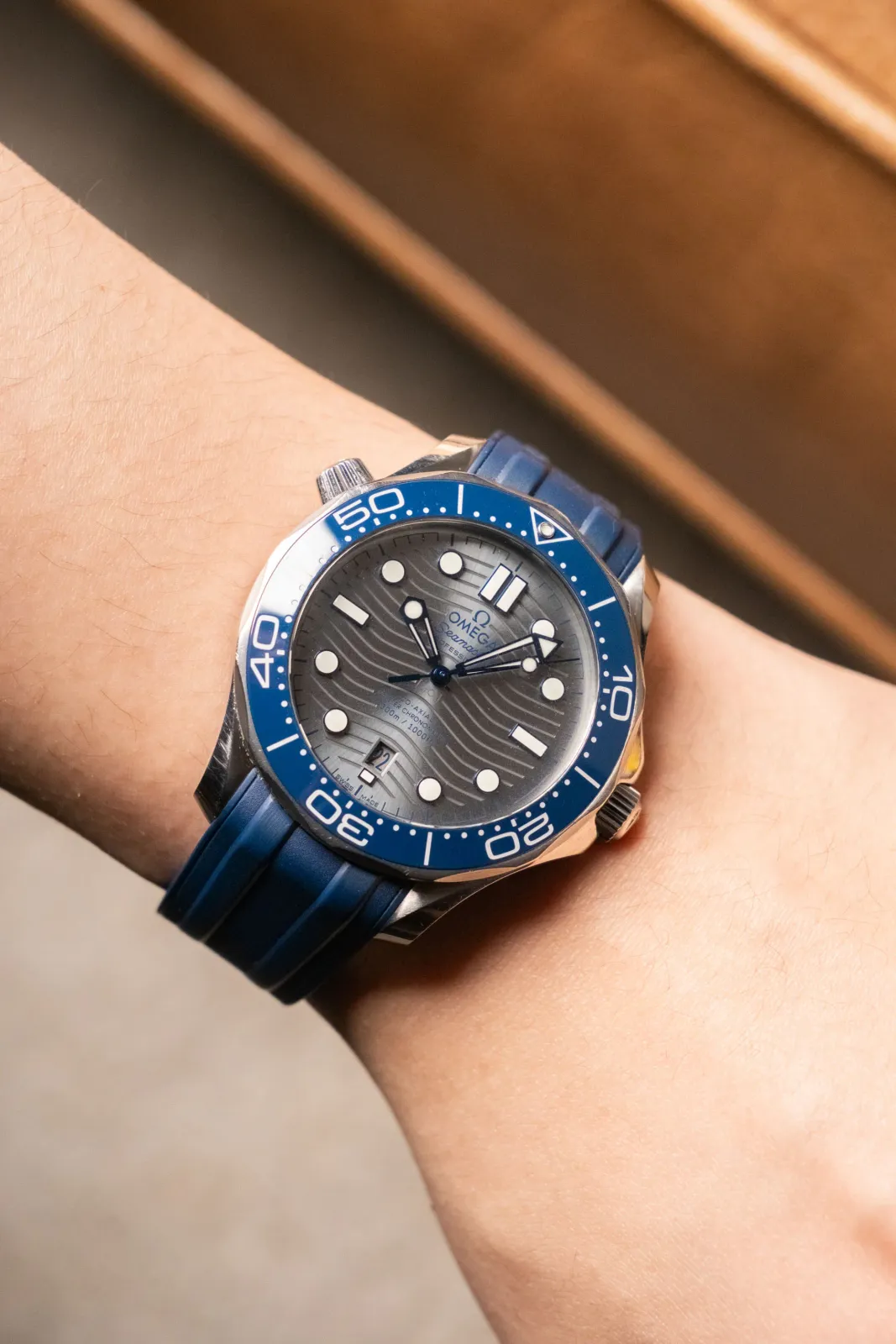 Omega Seamaster Diver 300M (2024) - Ref. 210.32.42.20.06.001 | Watch Scout - image 2