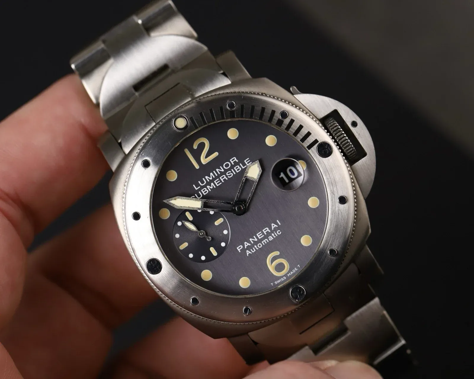 Panerai Luminor Submersible (2002) - Ref. PAM00106 | Watch Scout - image 2